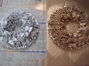 ゴールドとシルバーのスプレーをかけた写真